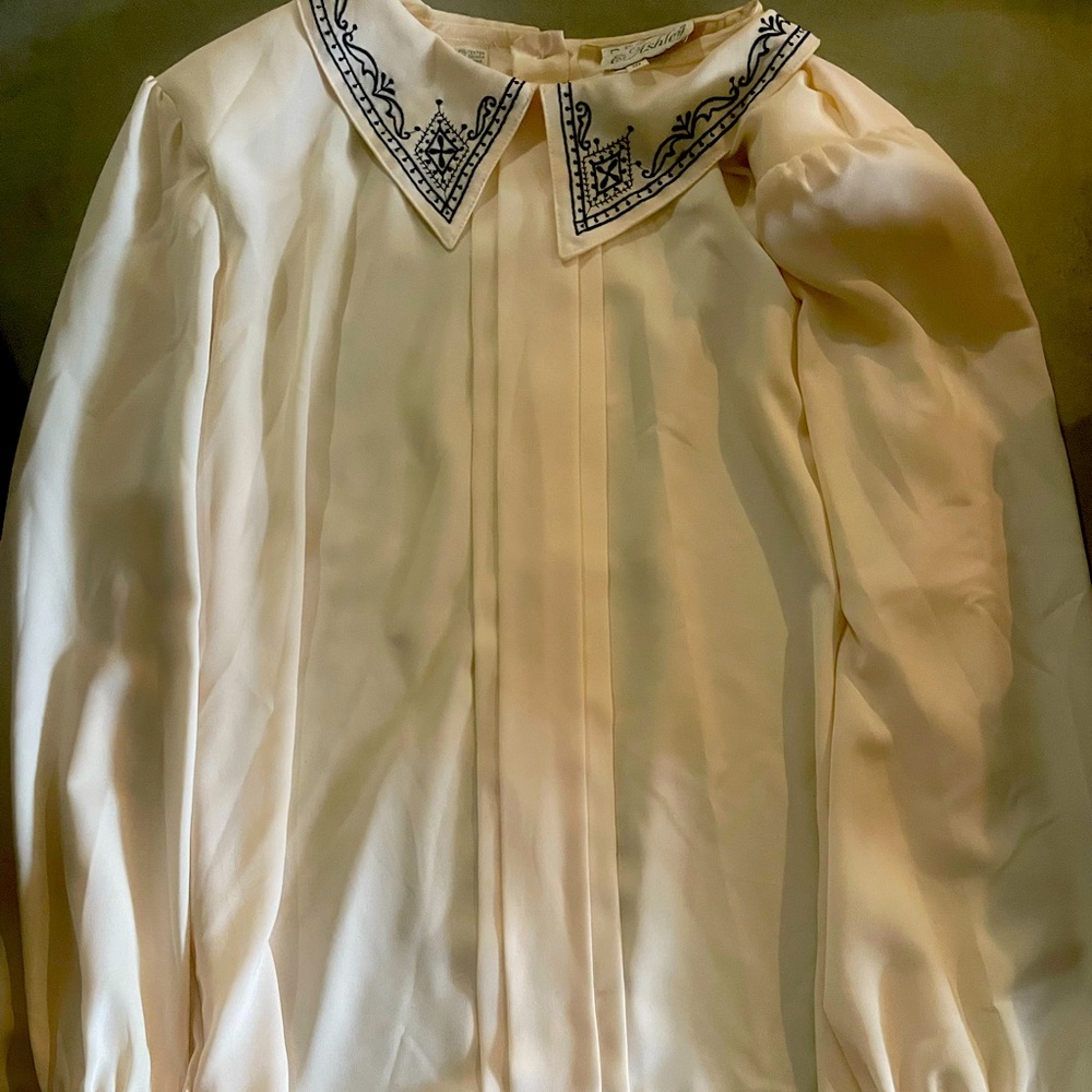Peters & Ashley - Tie Rack - Blouse